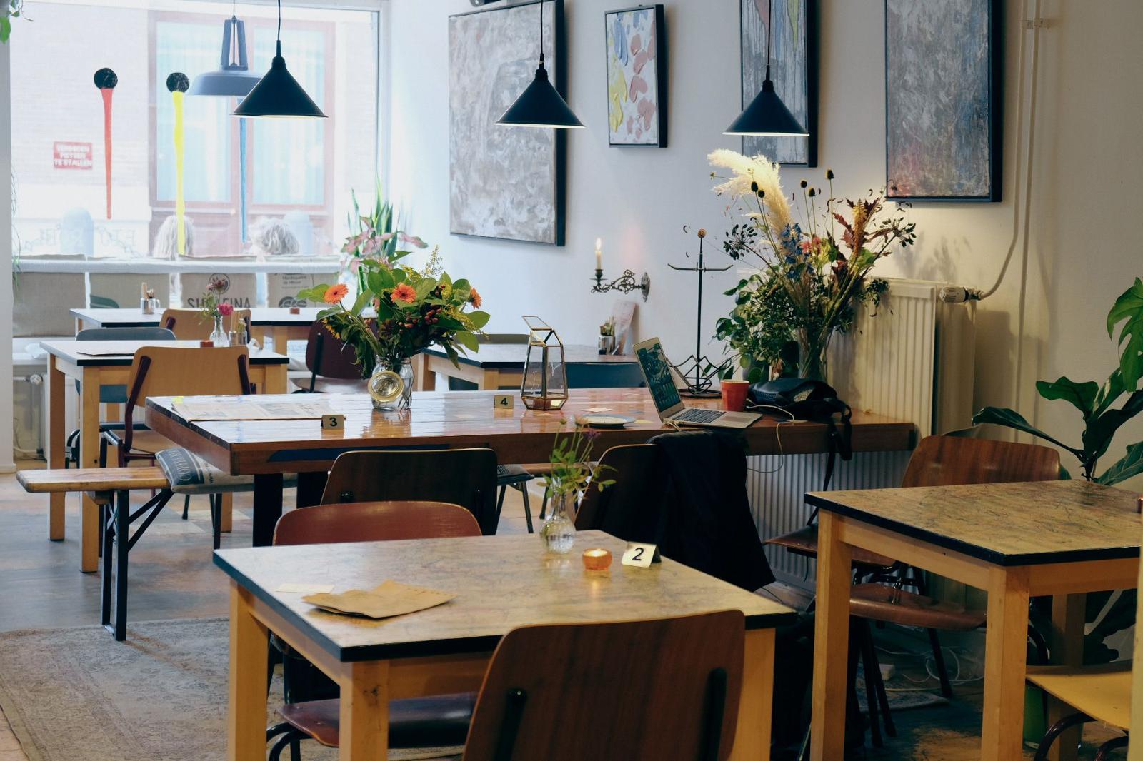 Gezellig interieur bij Bij Roel